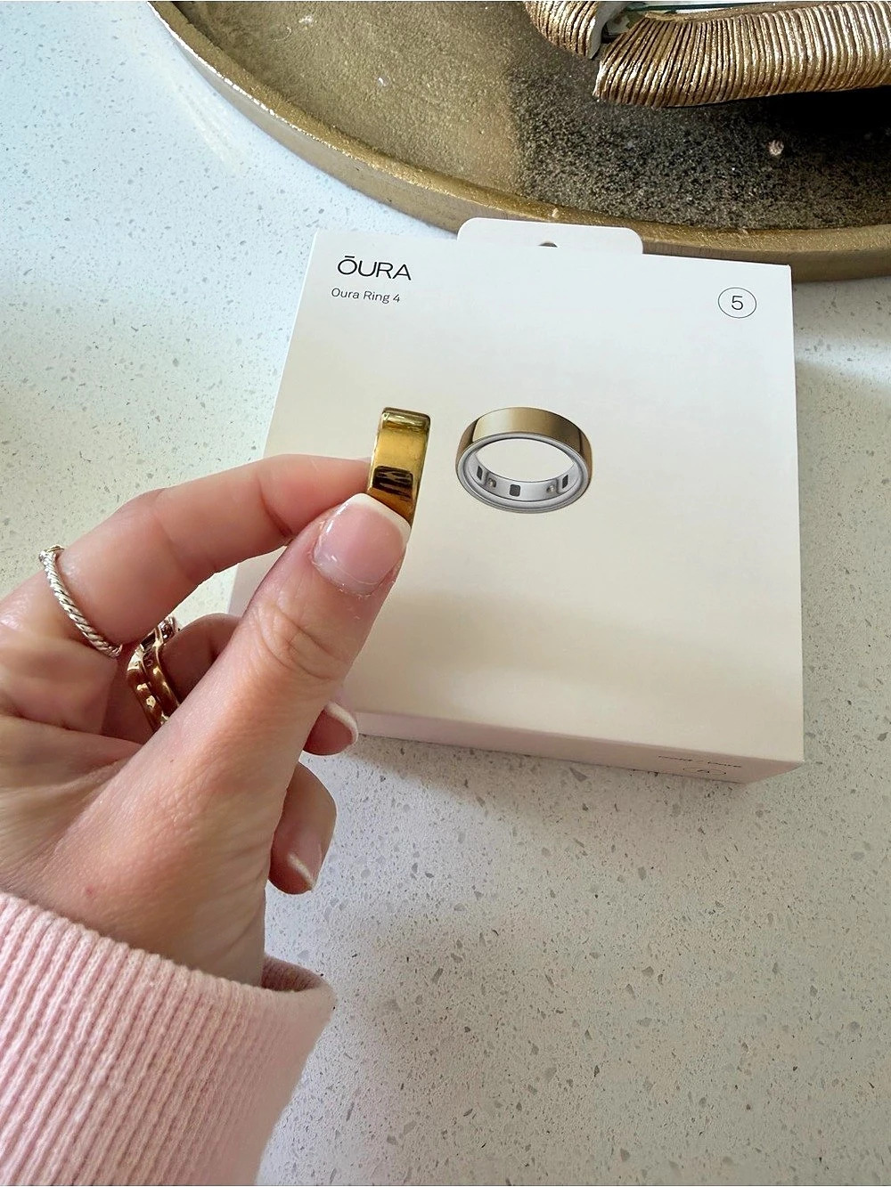 Oura Ring 4 Smart Ring Gold Size 5 - Picture 2 of 6